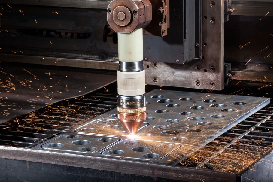 خدمات برش CNC لیزر